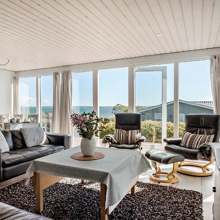 Ebberup With Fireplace 01 Feriehus Ebberup